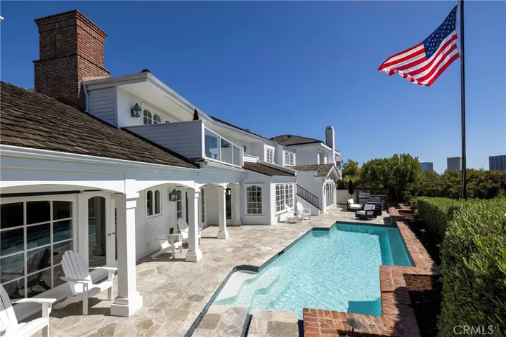 8 Rockingham Drive, Newport Beach, California 92660