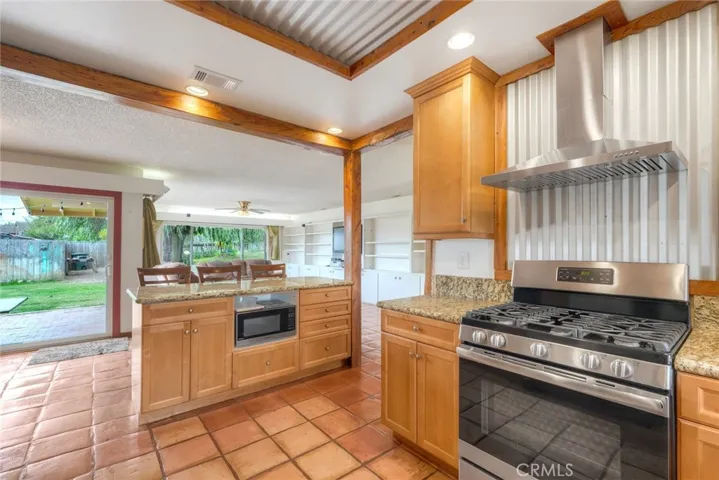 316 W Kalmia, Fallbrook, California 92028