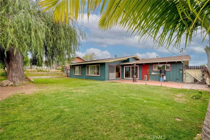 316 W Kalmia, Fallbrook, California 92028