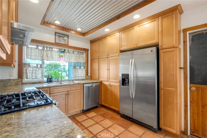 316 W Kalmia, Fallbrook, California 92028