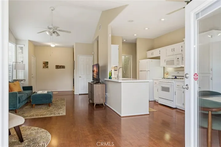 837 Rubi Court, San Jacinto, California 92583