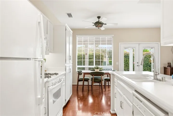 837 Rubi Court, San Jacinto, California 92583