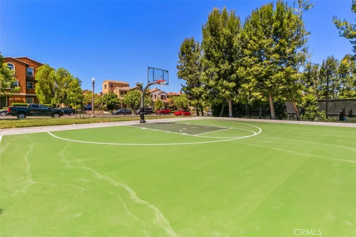 24 Full Moon, Irvine, California 92618