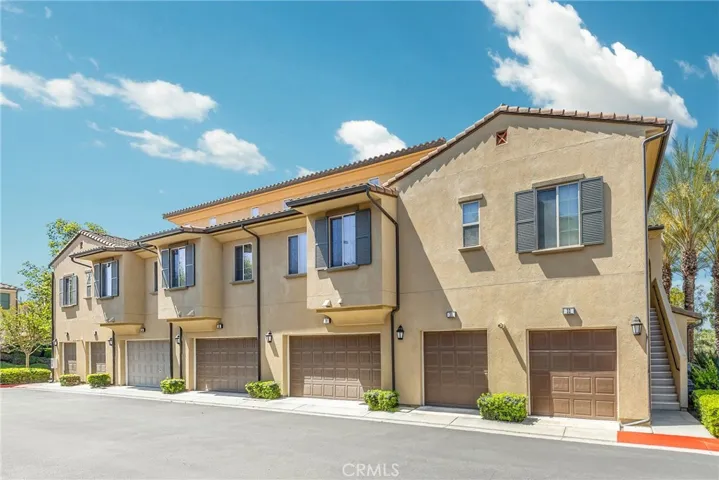 24 Full Moon, Irvine, California 92618