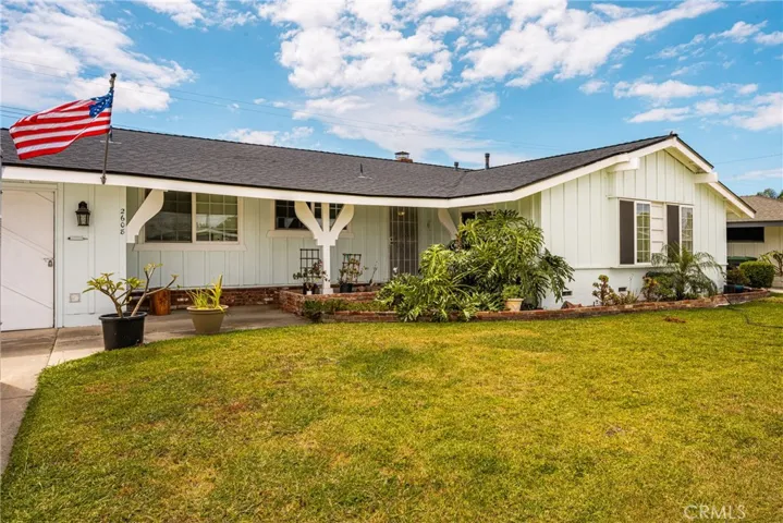 2608 W Palais, Anaheim, California 92804