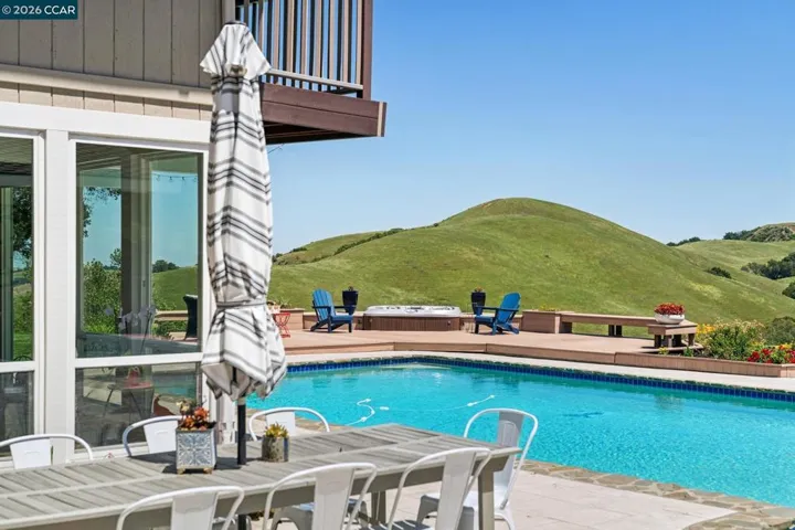 1933 Joseph Dr, Moraga, California 94556