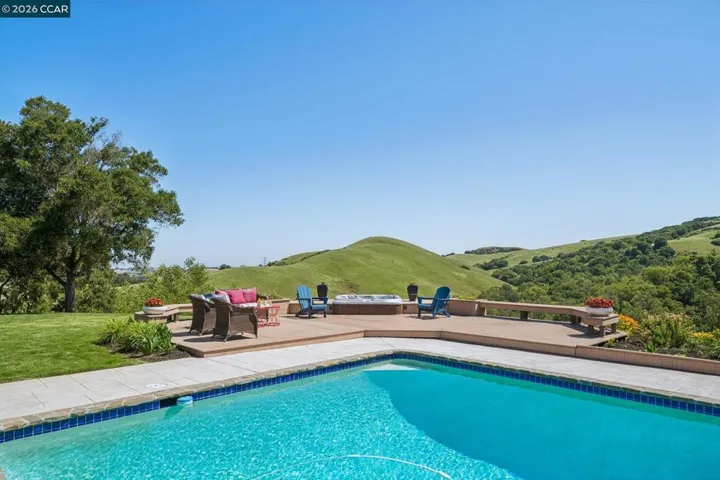 1933 Joseph Dr, Moraga, California 94556