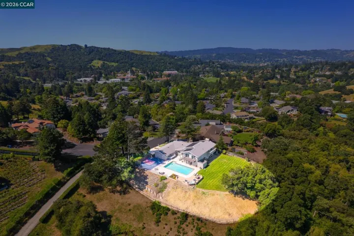1933 Joseph Dr, Moraga, California 94556