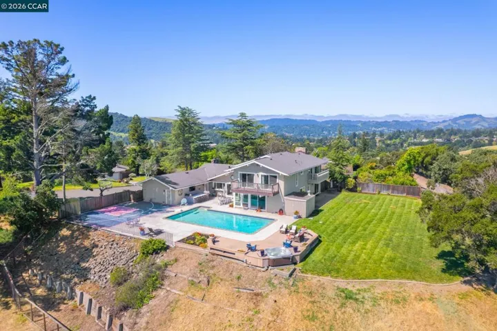 1933 Joseph Dr, Moraga, California 94556