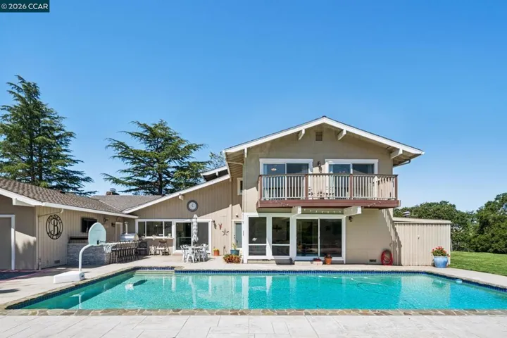 1933 Joseph Dr, Moraga, California 94556