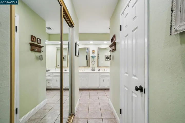 1933 Joseph Dr, Moraga, California 94556