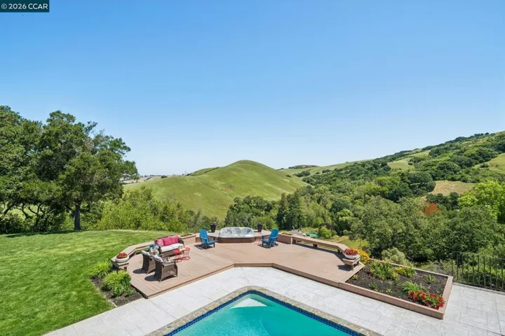 1933 Joseph Dr, Moraga, California 94556