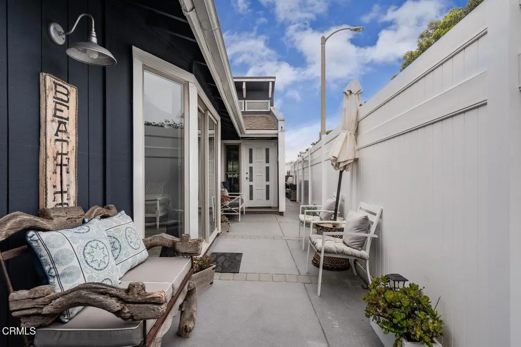 Side yard access to boat dock!