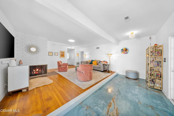 20428 Roscoe Blvd MLS-9