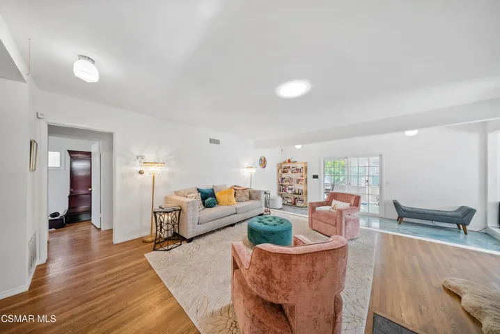 20428 Roscoe Blvd MLS-15
