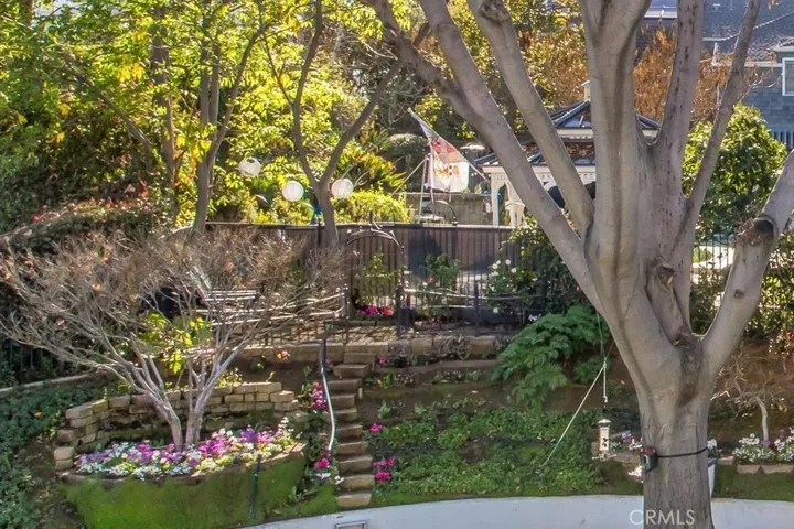 "Secret Garden"