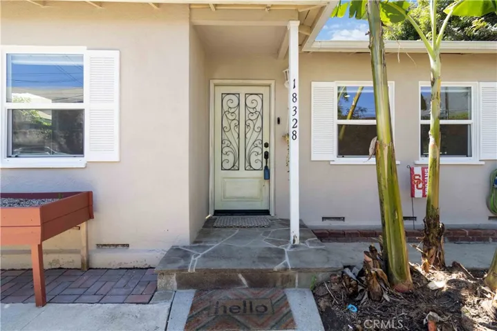 18328 Gresham, Northridge, California 91325