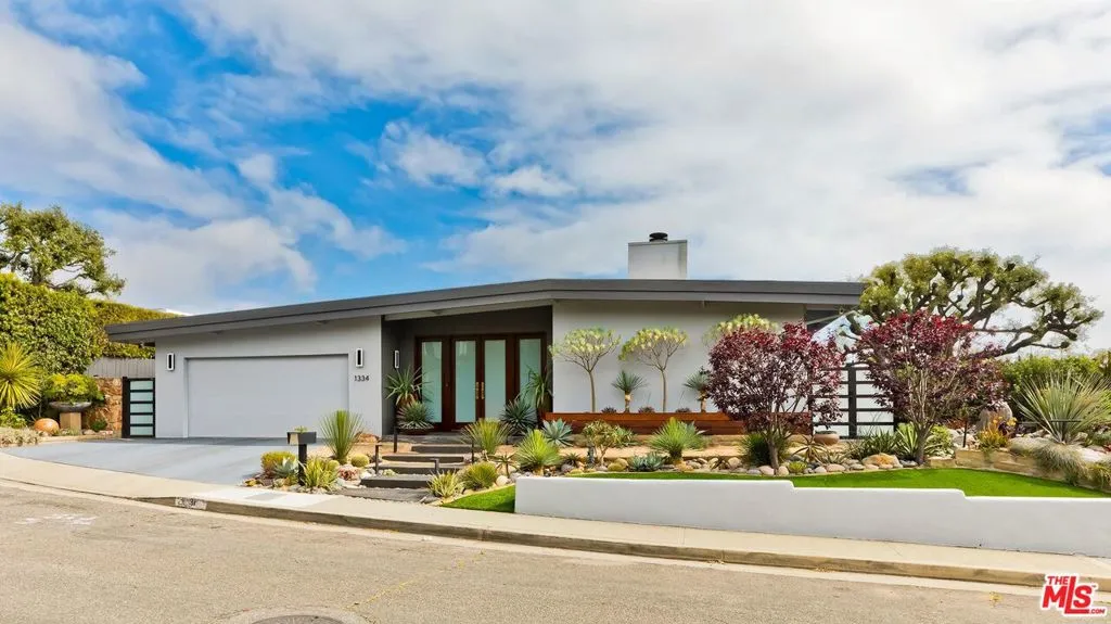 1334 Charmel Place, Pacific Palisades, California 90272 — photo 4