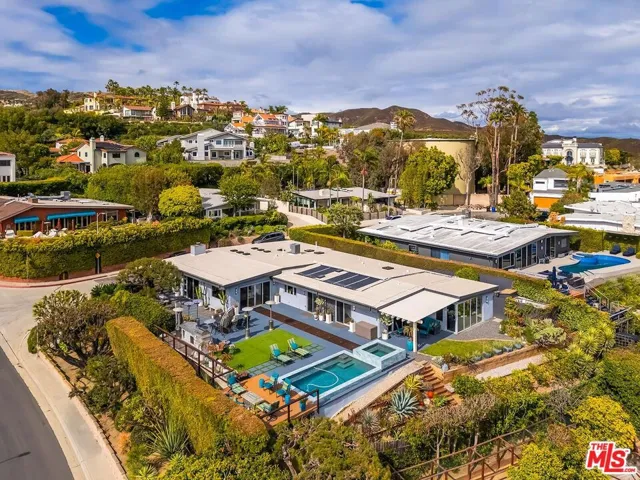 1334 Charmel Place, Pacific Palisades, California 90272