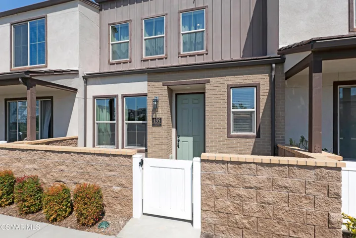 135 Farmhouse Dr - HsHProd-38