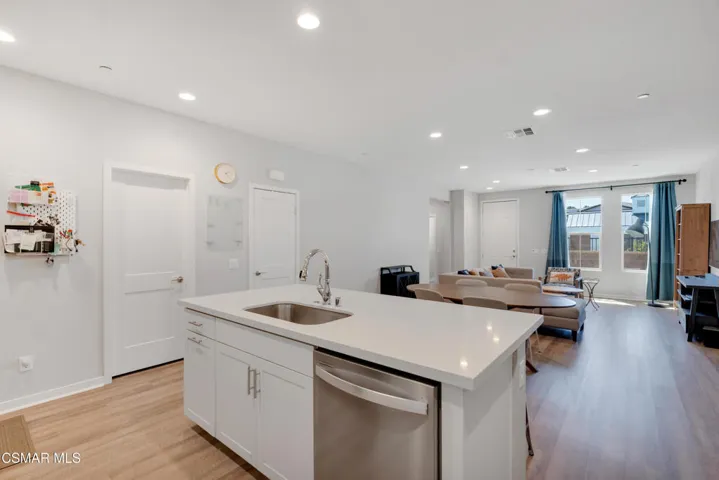 135 Farmhouse Dr - HsHProd-12