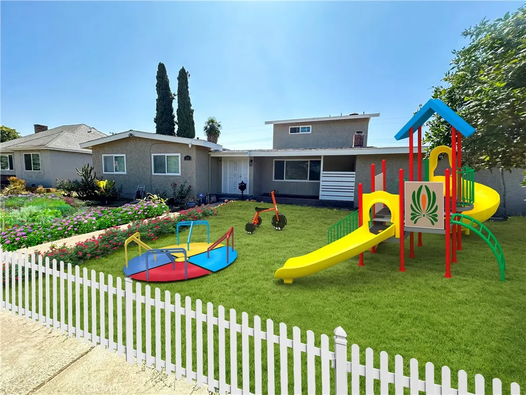 Front Yard (rendering image)
