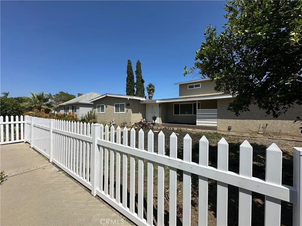 newly installed picket fence