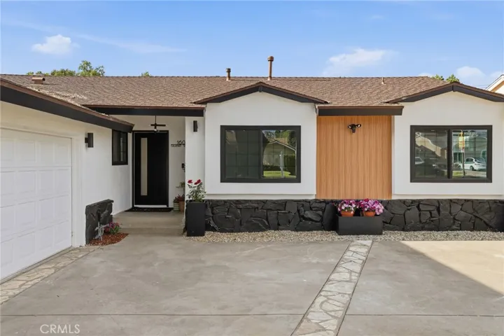 16025 Calahan St, North Hills, California 91343