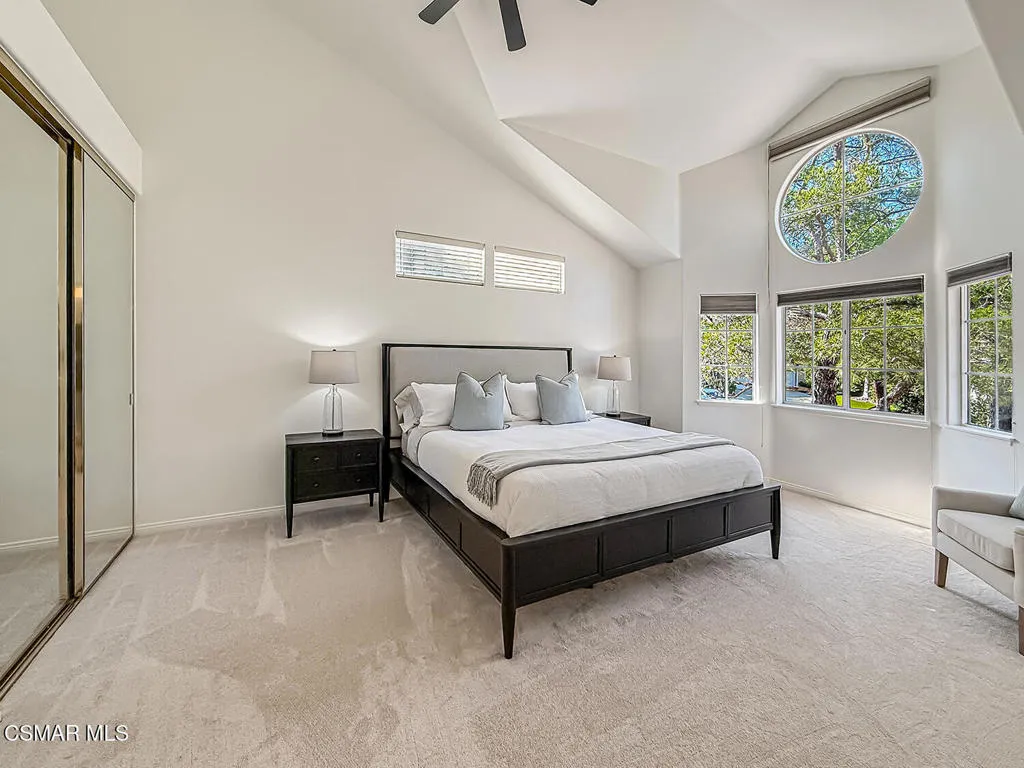 iPrimary Bedroom Suite2
