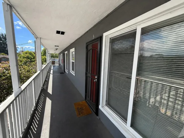 825 San Leandro Boulevard, San Leandro, California 94577