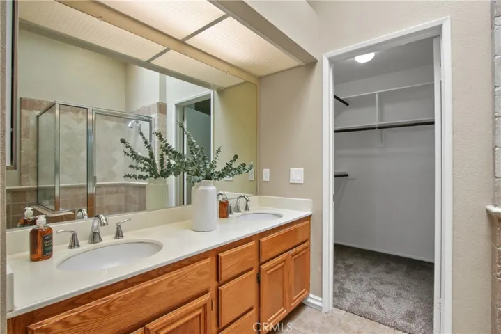 904 N Turner 17, Ontario, California 91764