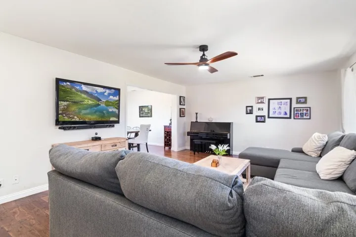40575 Calle Fiesta, Temecula, California 92591