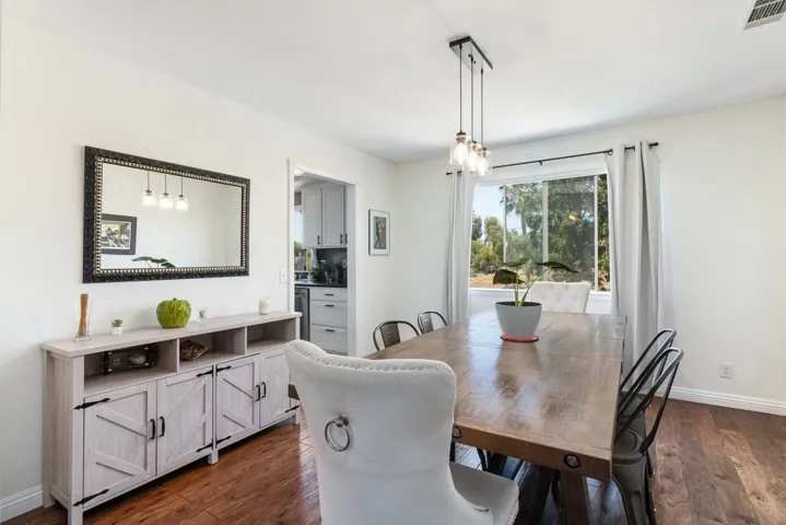 40575 Calle Fiesta, Temecula, California 92591