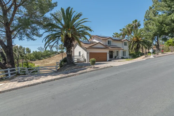 40575 Calle Fiesta, Temecula, California 92591
