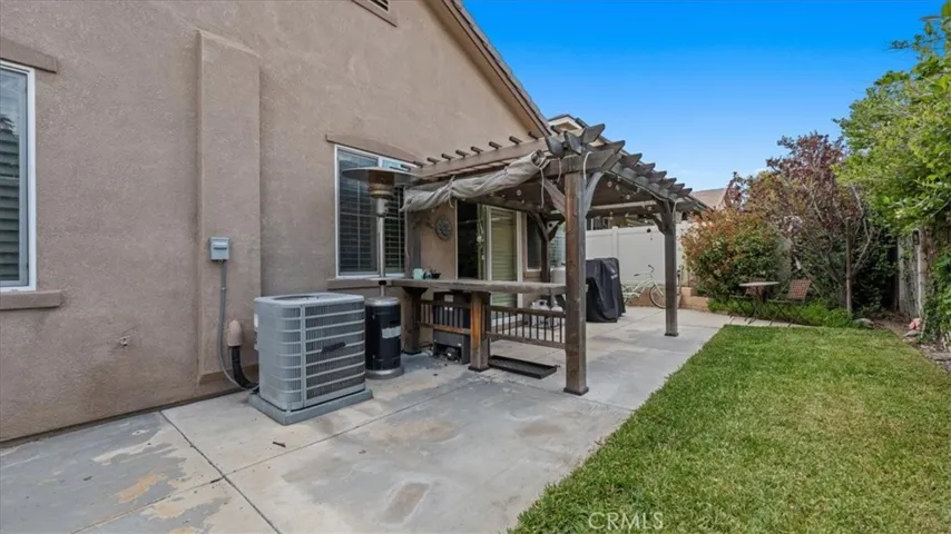 4033 Quartzite, San Bernardino, California 92407