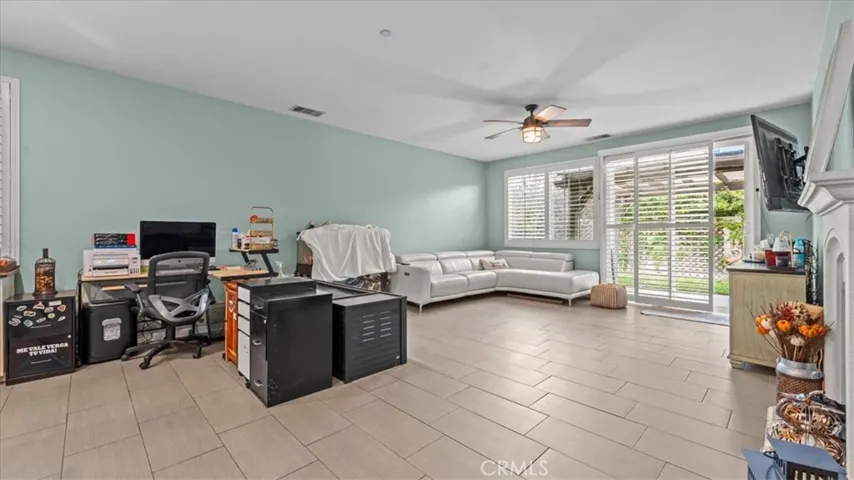 4033 Quartzite, San Bernardino, California 92407