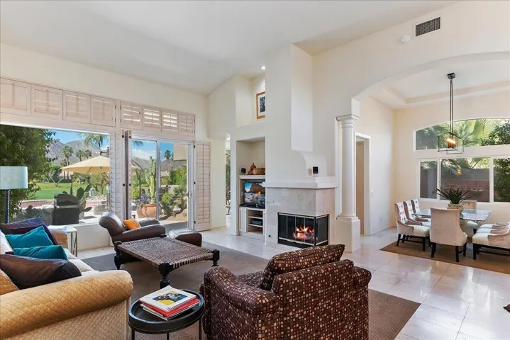 08-Living Room