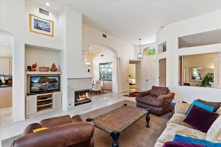 09-Living Room
