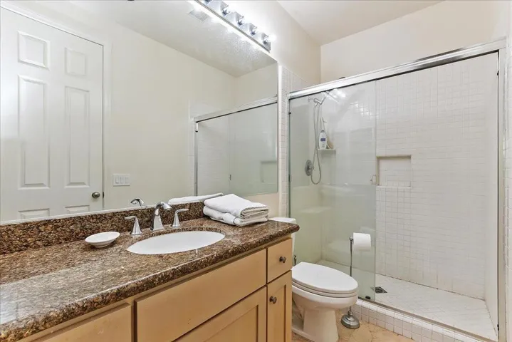 20-Bathroom 2