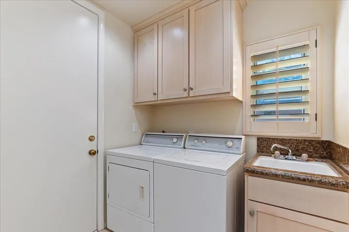 30-Laundry Room