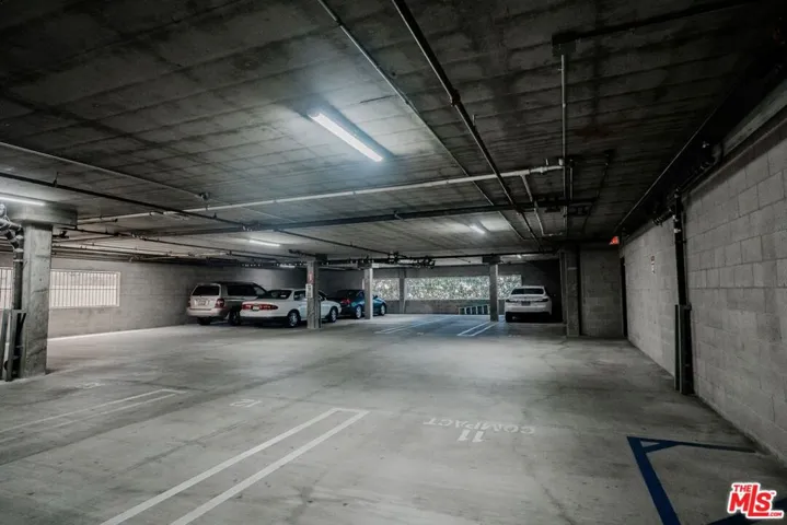 12132 Hart Street 301, North Hollywood, California 91605