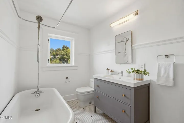 37alt-1243 Brunswick Ave-62