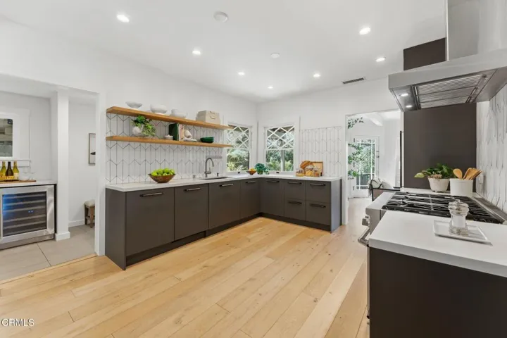 19-1243 Brunswick Ave-30