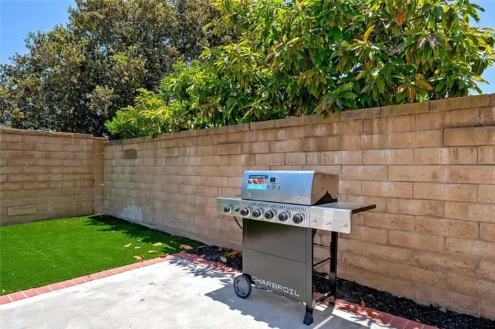 25256 Misty, Mission Viejo, California 92692