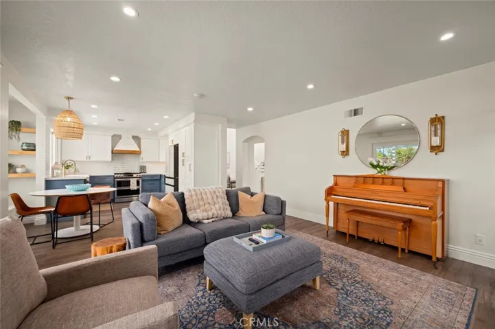 25256 Misty, Mission Viejo, California 92692