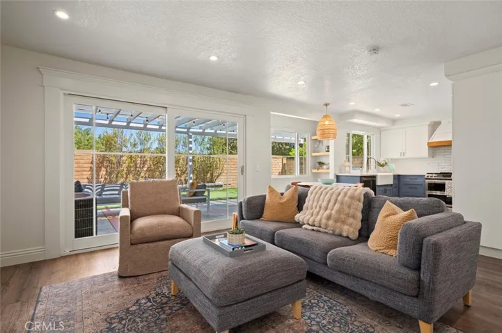 25256 Misty, Mission Viejo, California 92692