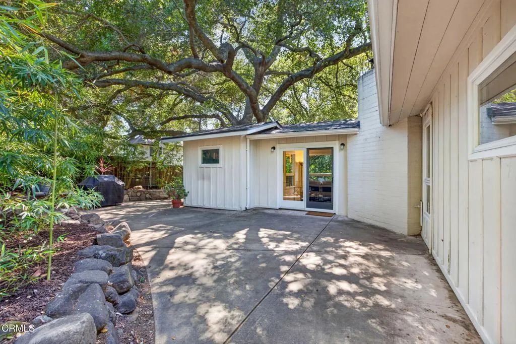 53-web-or-mls-Upmarketmedia_4222Tha-140
