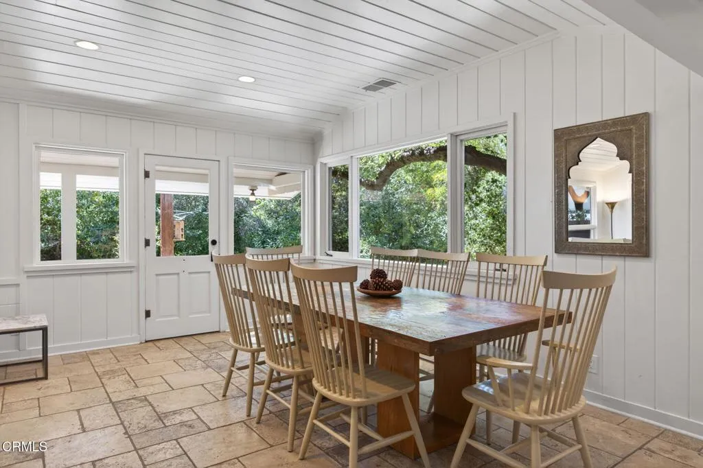 27-web-or-mls-Upmarketmedia_4222Tha-064