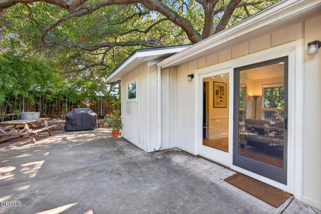 54-web-or-mls-Upmarketmedia_4222Tha-142