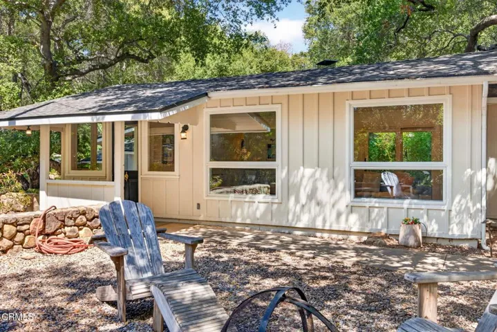 13-web-or-mls-Upmarketmedia_4222Tha-031